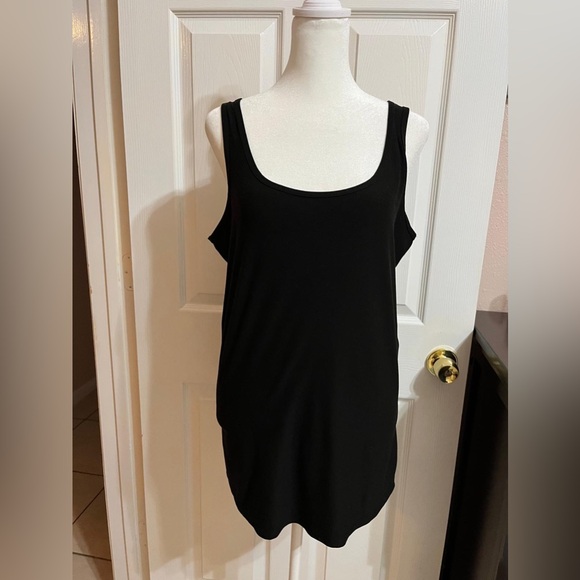 💚 No boundaries Black stretchy tank top - Picture 1 of 9